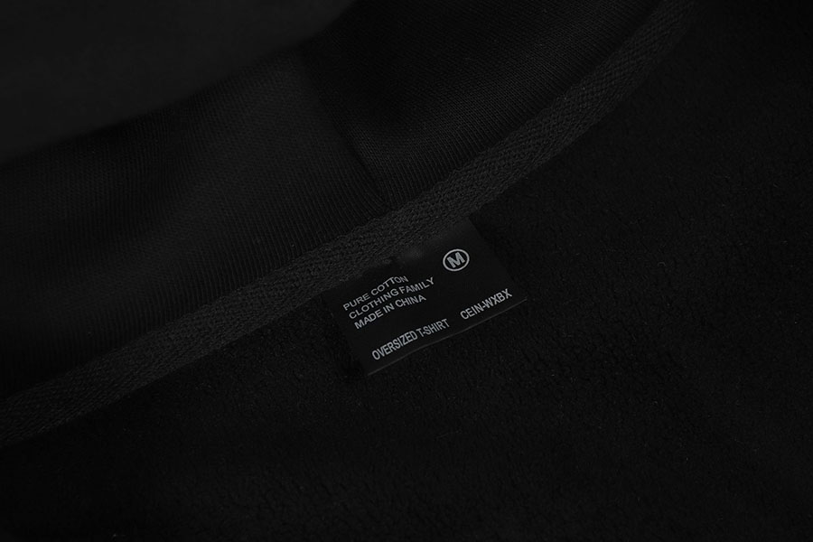 Custom black 600GSM American heavyweight premium zip-up hoodie details (1)